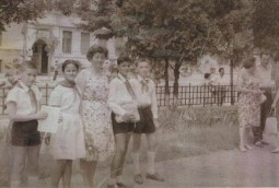 Vanghelie, Iliescu, Nastase – povesti cu “tovarasa”