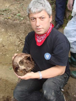 Hamletul Marius Oprea