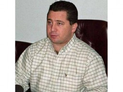 Iată, tovarăși, de ce e scumpă mâncarea!