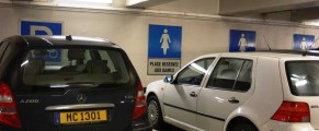 Locuri speciale pentru femeile care au nevoie de spatii largi la parcare