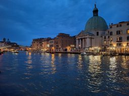 Veneția noaptea