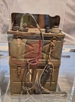 Alt telefon mobil 