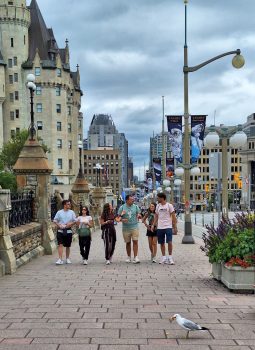 Prin Ottawa