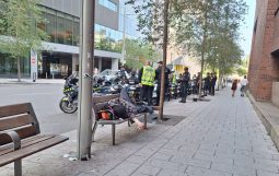 Homeless și polițiști