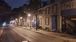 Stradă pustie din Quebec City
